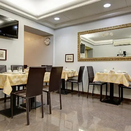 Hotell Servio Tullio Rom